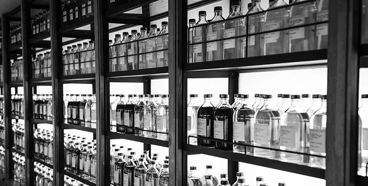 Private Label Whisky Suppliers, White Label Alcohol, Bespoke custom branded Gin, Brandy and bulk own brand alcoholic drinks